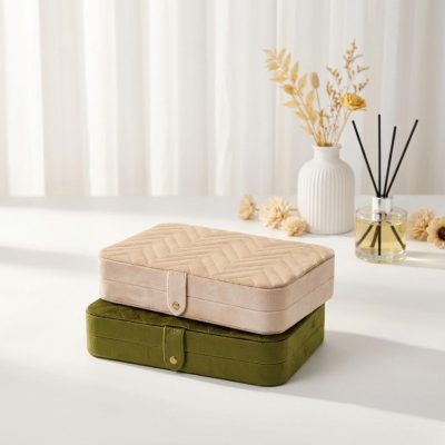 Multi-color travel jewelry box